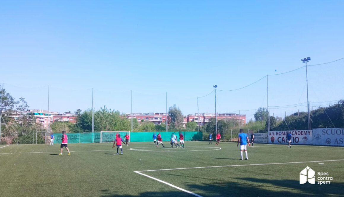 “Scambiamoci un gol” non è solo calcio