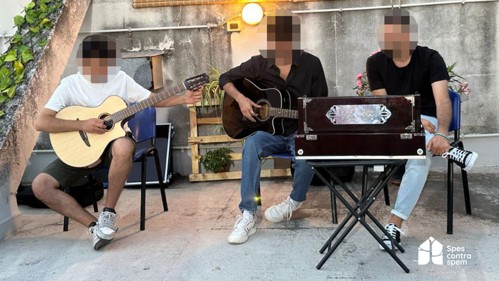 Spes Contra Spem - La musica contro lo stridore delle bombe.