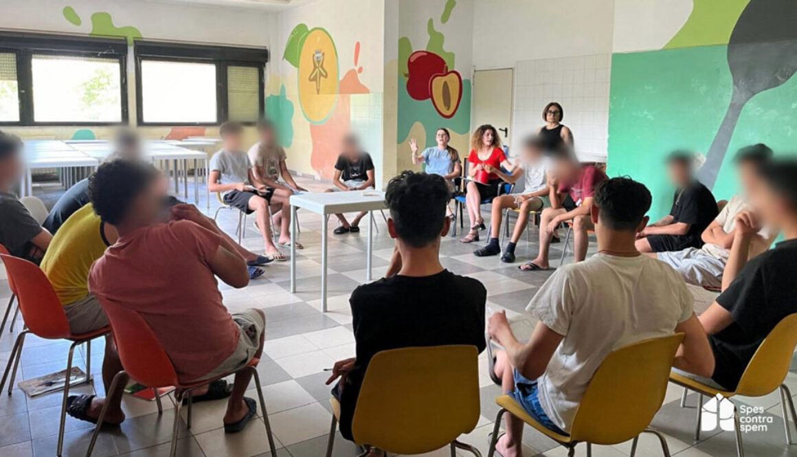 Adolescenti in bilico: il ruolo degli adulti nel nutrire fiducia e autonomia